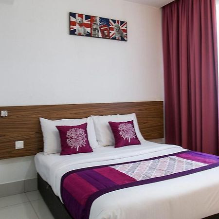 Oyo 180 V Hotel 吉隆坡 外观 照片