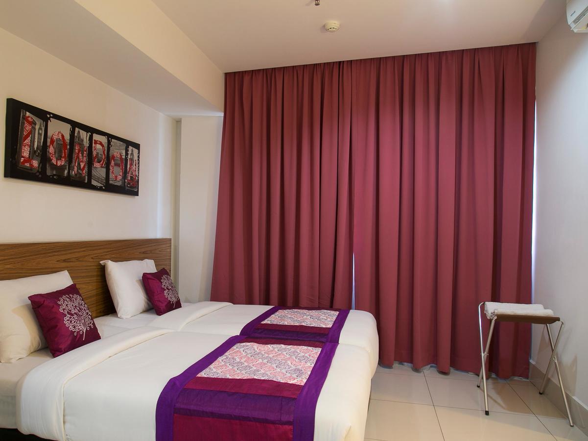 Oyo 180 V Hotel 吉隆坡 外观 照片